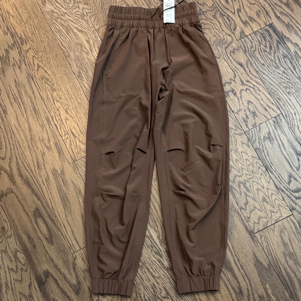 Women’s Brown Jogger Pants -NEW WITH TAGS